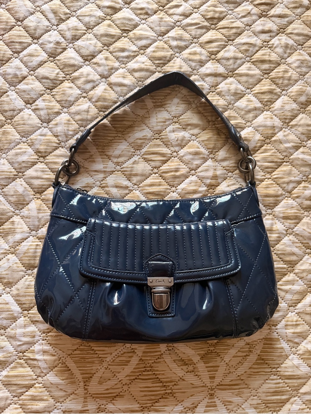 Vintage Coach poppy Liquid Glass quilted navy blue bag